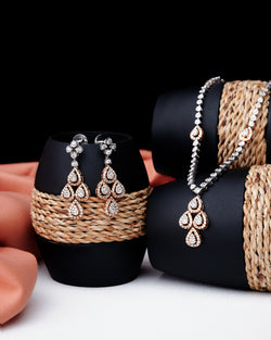 Luxury Teardrop Diamond Necklace